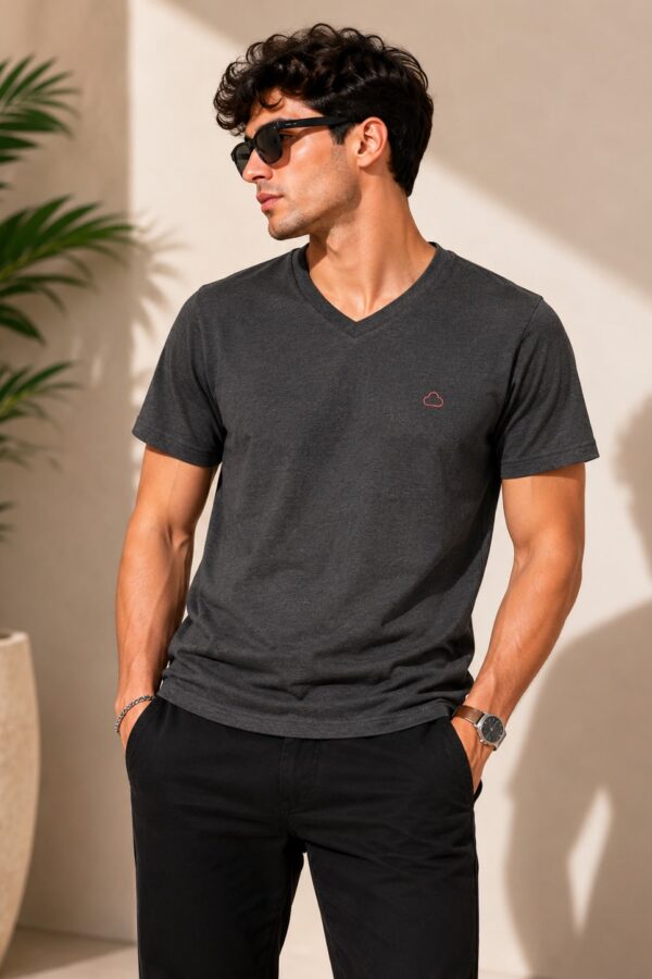 Round T-Shirt