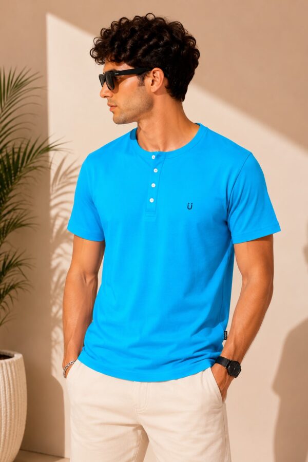 Round T-Shirt