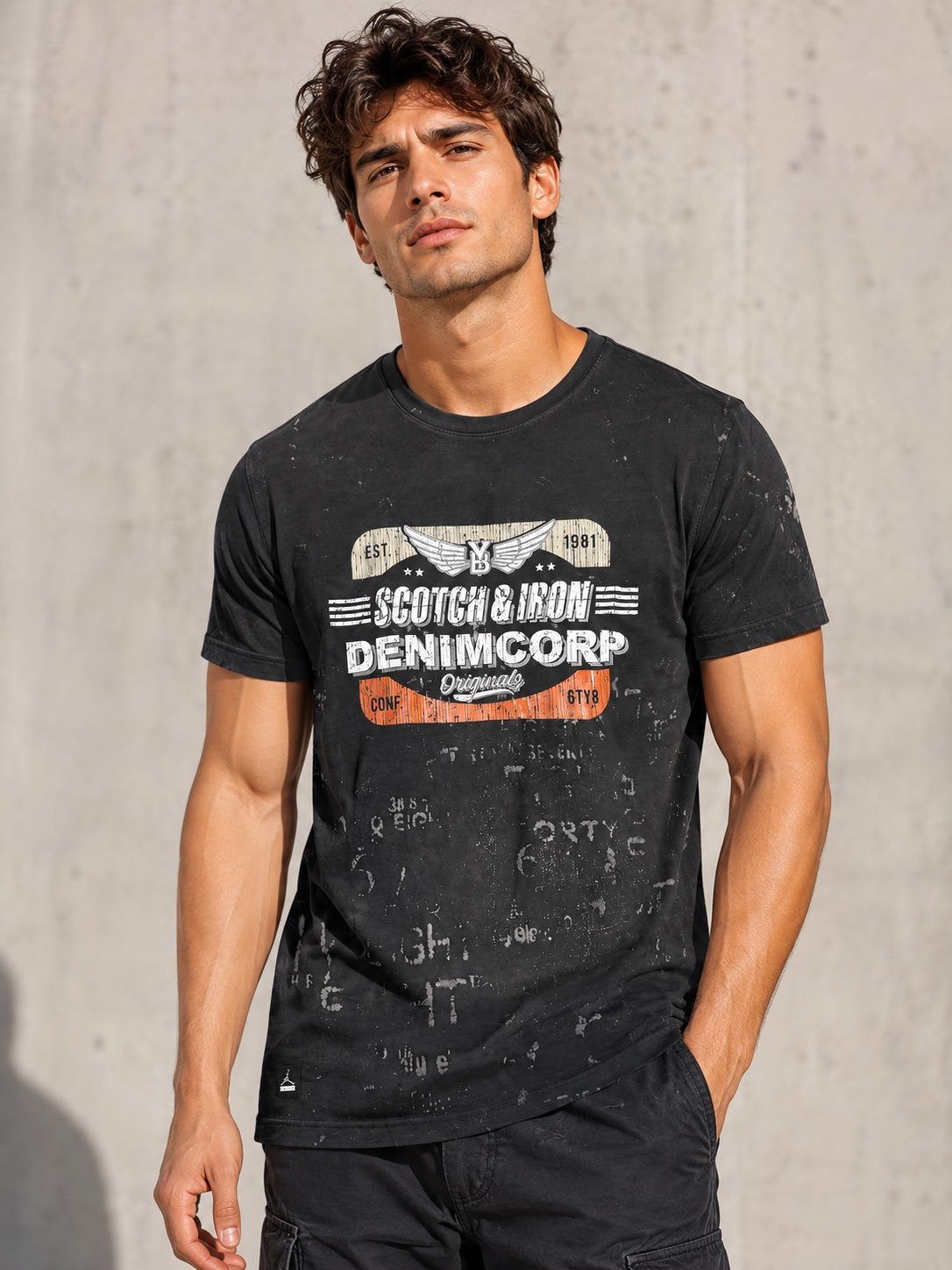 Round T-Shirt