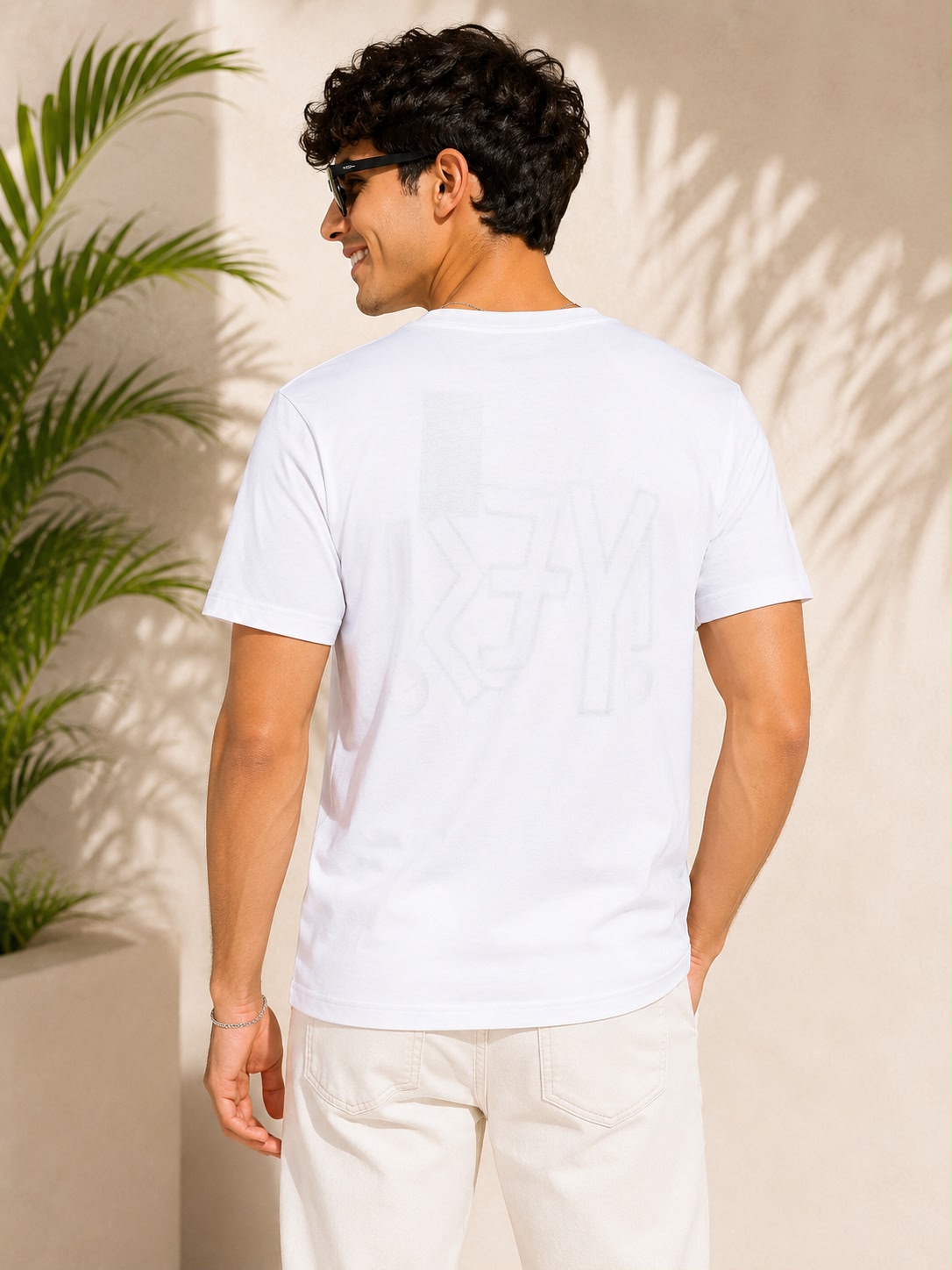 Round T-Shirt - Image 2