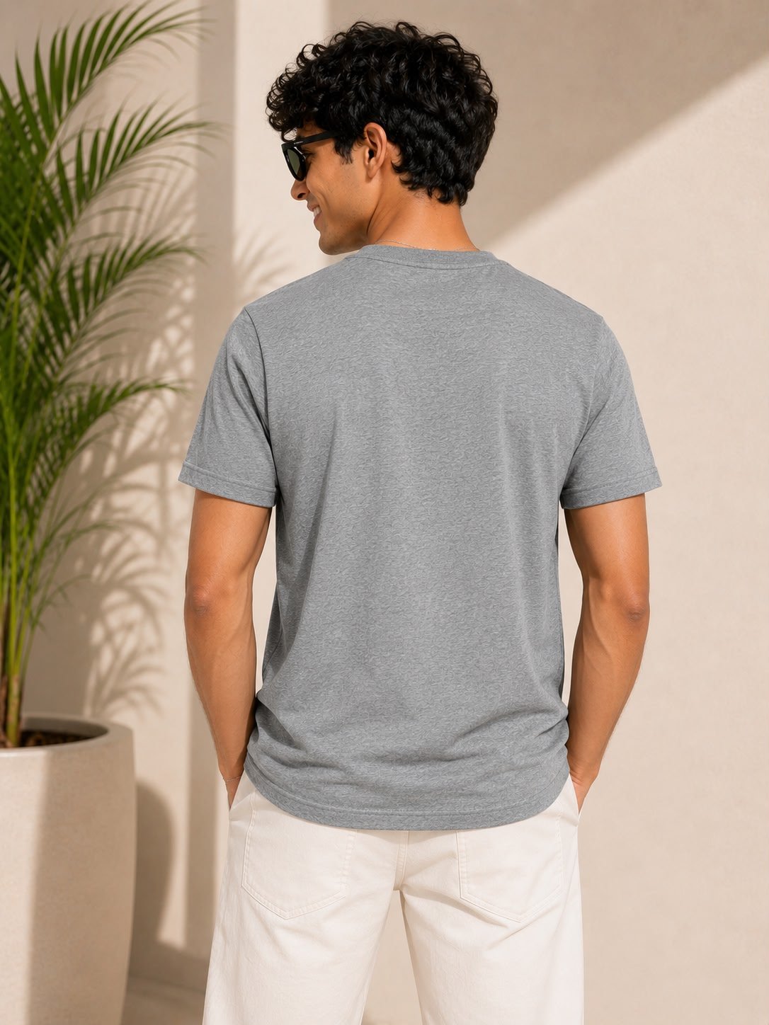 Round T-Shirt - Image 2