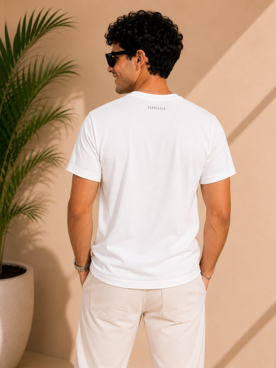 Round T-Shirt - Image 2